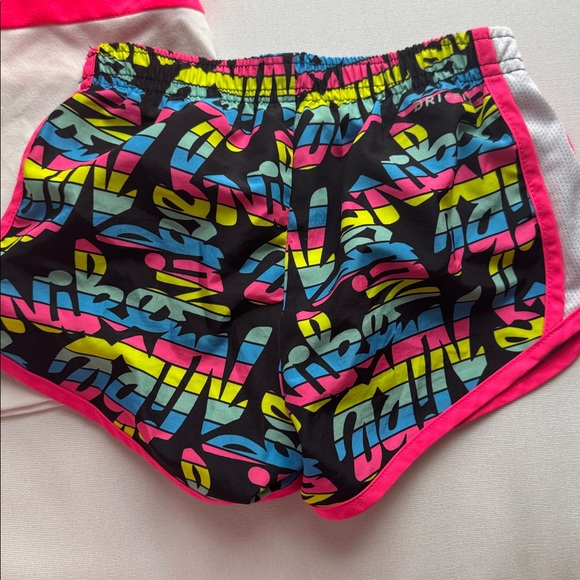 Nike girls 3T tank and shorts outfit - Picture 3 of 6